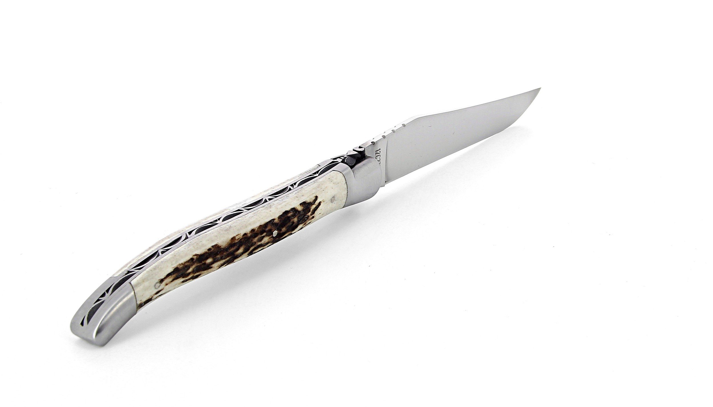 Laguiole pliant 13cm, manche en bois de cerf, mitres inox brossées