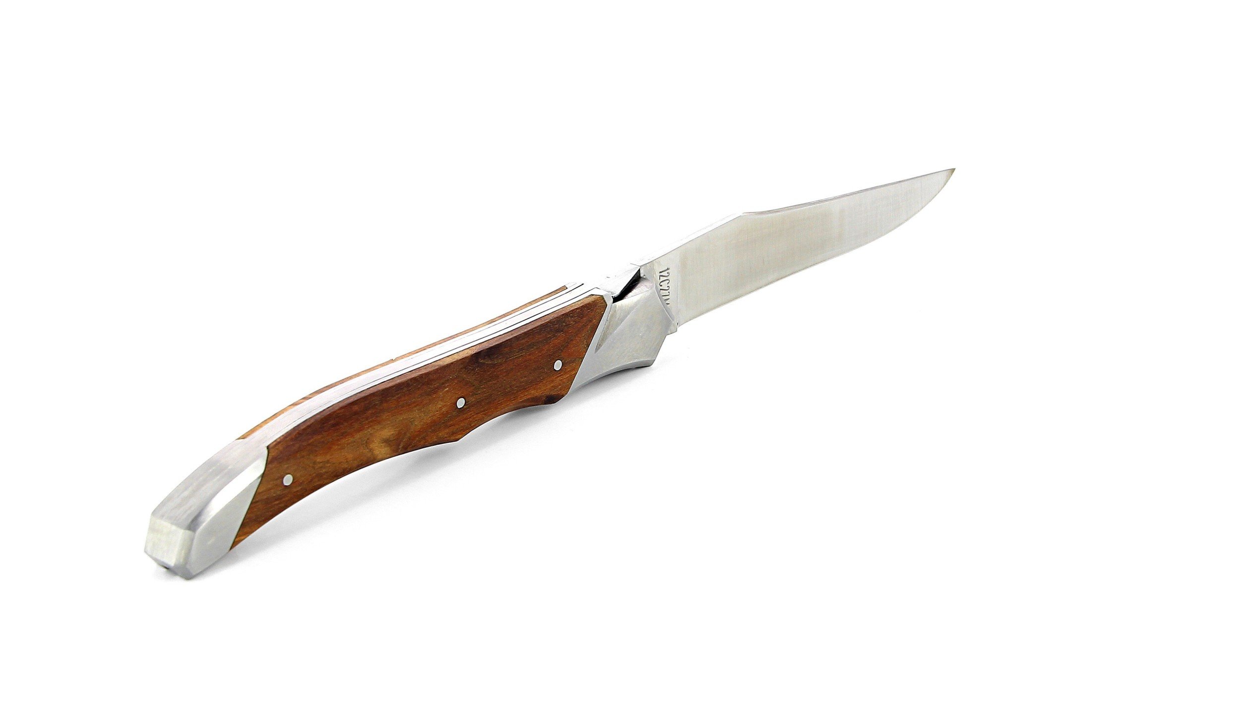 Laguiole Tribal pliant 12 cm, platines lisses, manche en pistachier, mitres inox brossées