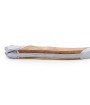 Laguiole Tribal pliant 12 cm, platines lisses, manche en olivier, mitres inox brossées