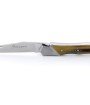 Laguiole Tribal pliant 10 cm, platines lisses, manche en corne de vache Aubrac, mitres inox brossées