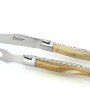 Service à fromage Laguiole, manche en corne massive blonde, mitres inox polies