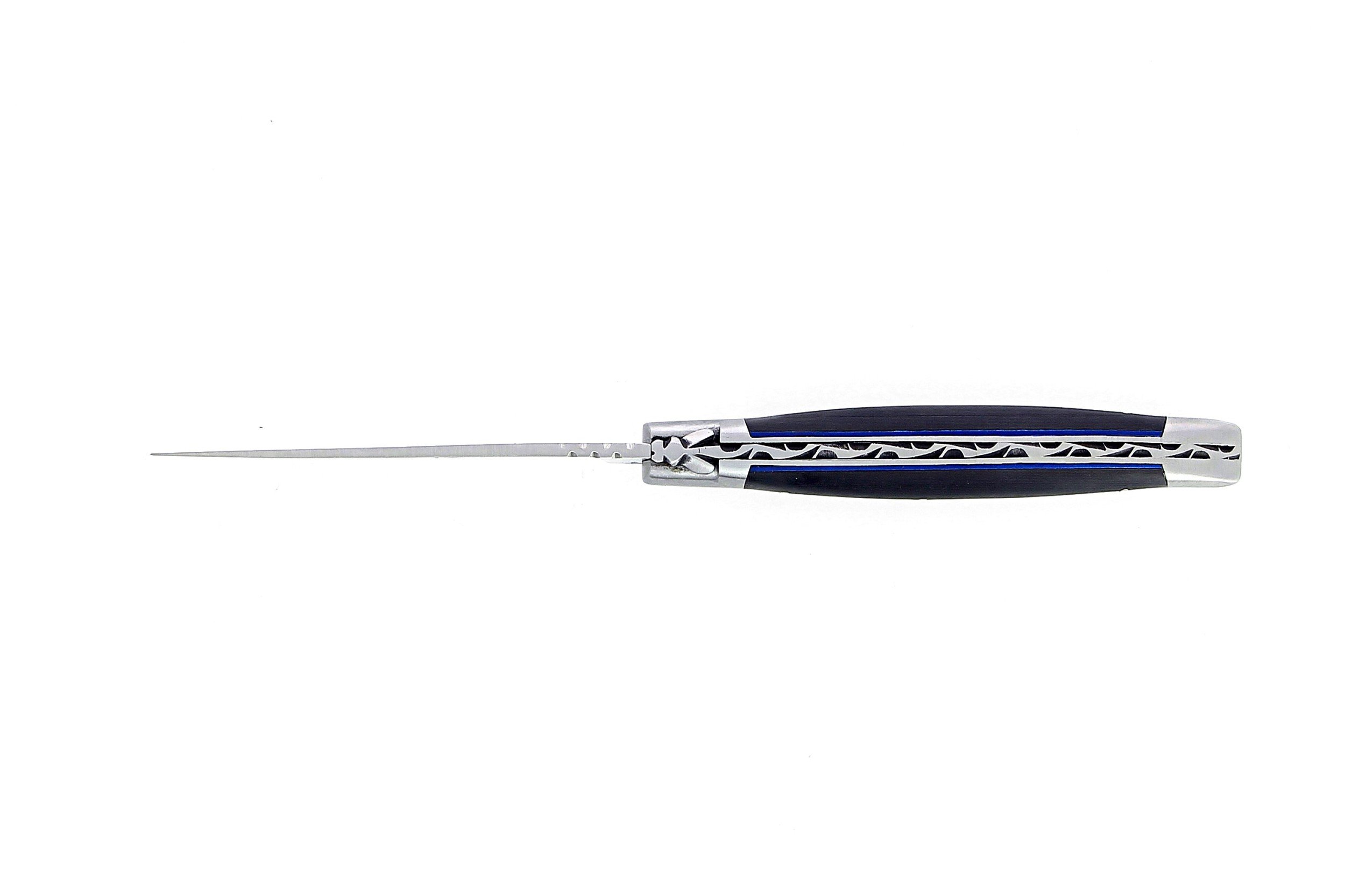 Laguiole pliant 12cm, manche en fibre de carbone, intercalaires bleus, mitres inox brossées