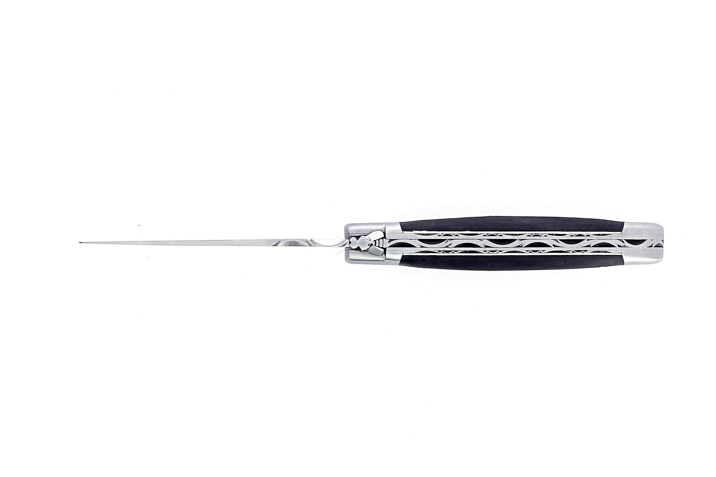 Couteau Laguiole pliant doubles platines, 12 cm, manche en fibre de carbone, intercalaires blancs, mitres inox brossées