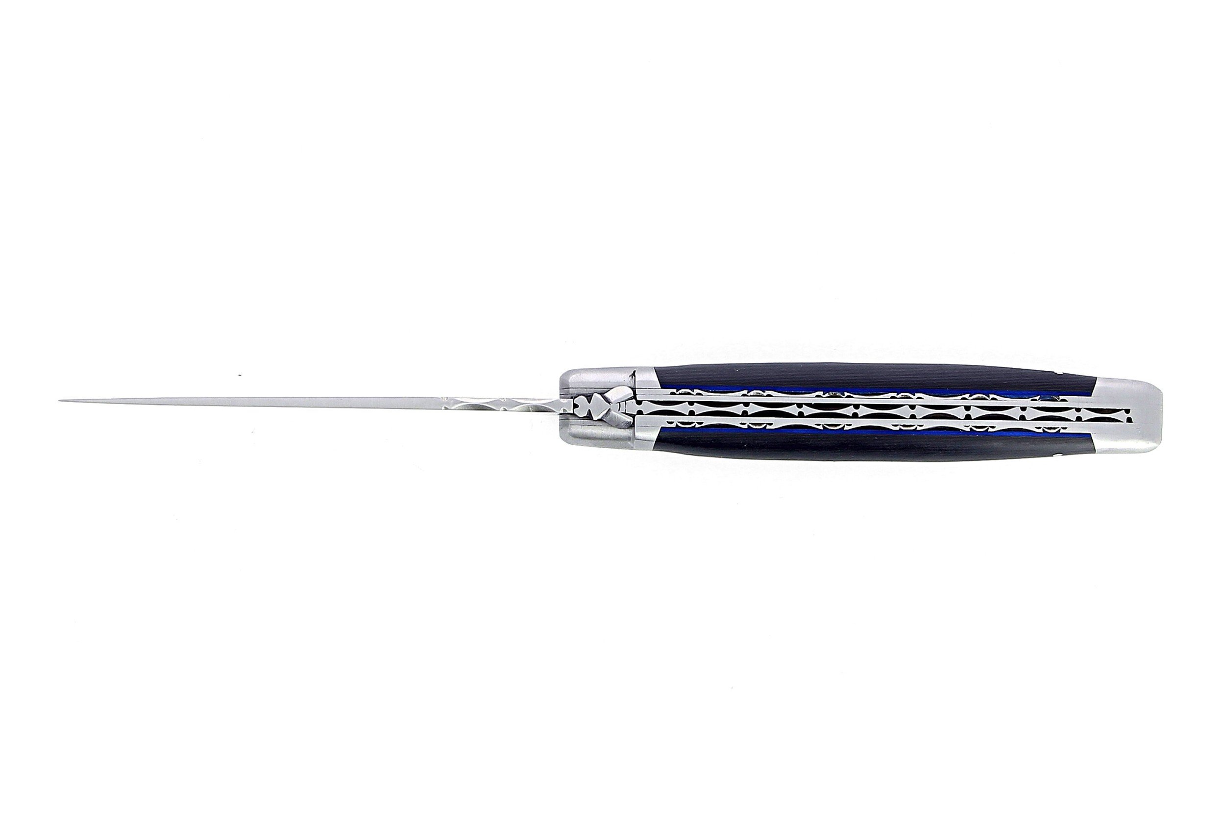 Laguiole pliant doubles platines, 13 cm, manche en fibre de carbone, intercalaires bleus, mitres inox brossées