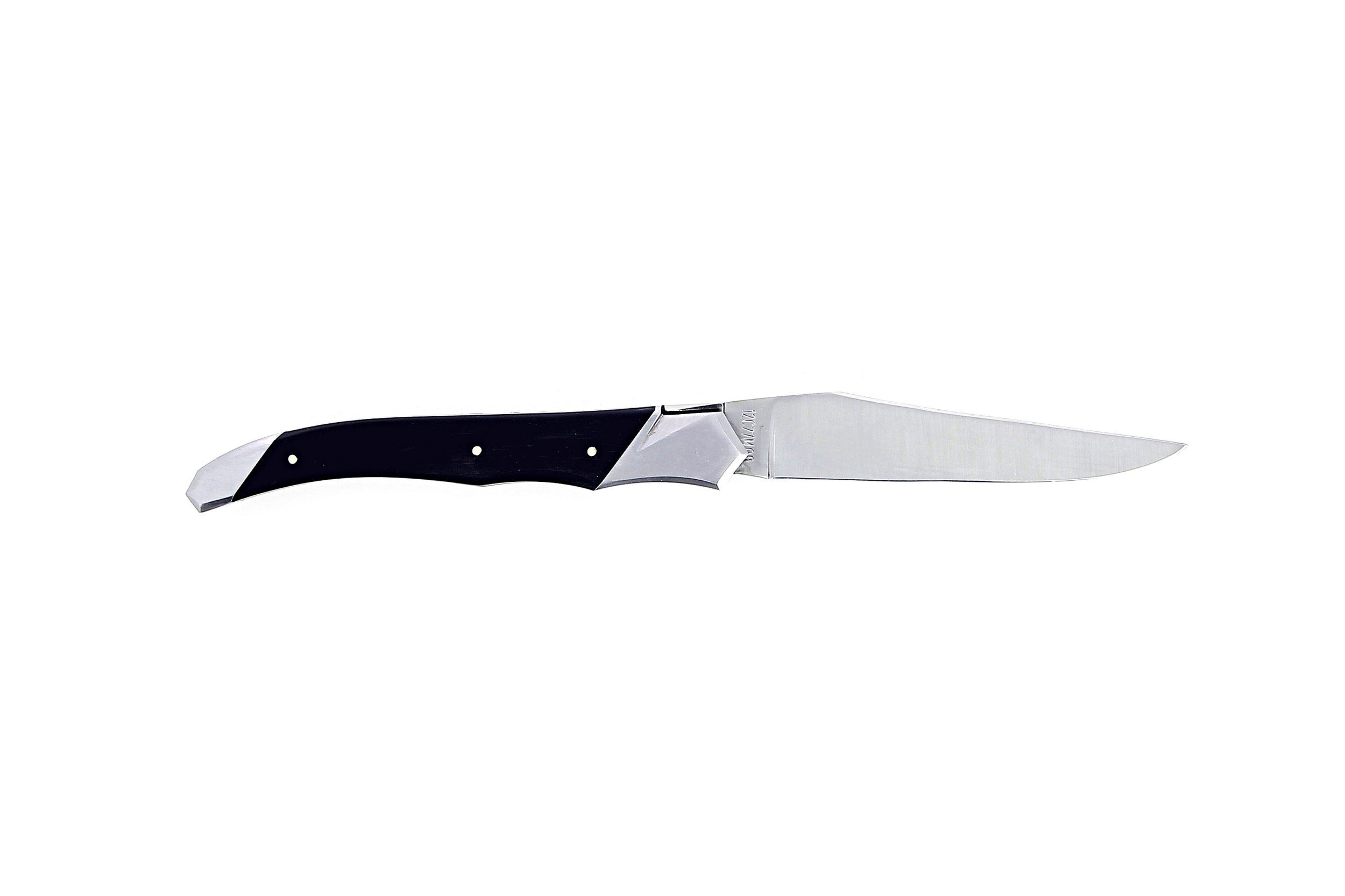 Laguiole Tribal pliant 12 cm, platines lisses, manche en corne massive noire, mitres inox brossées