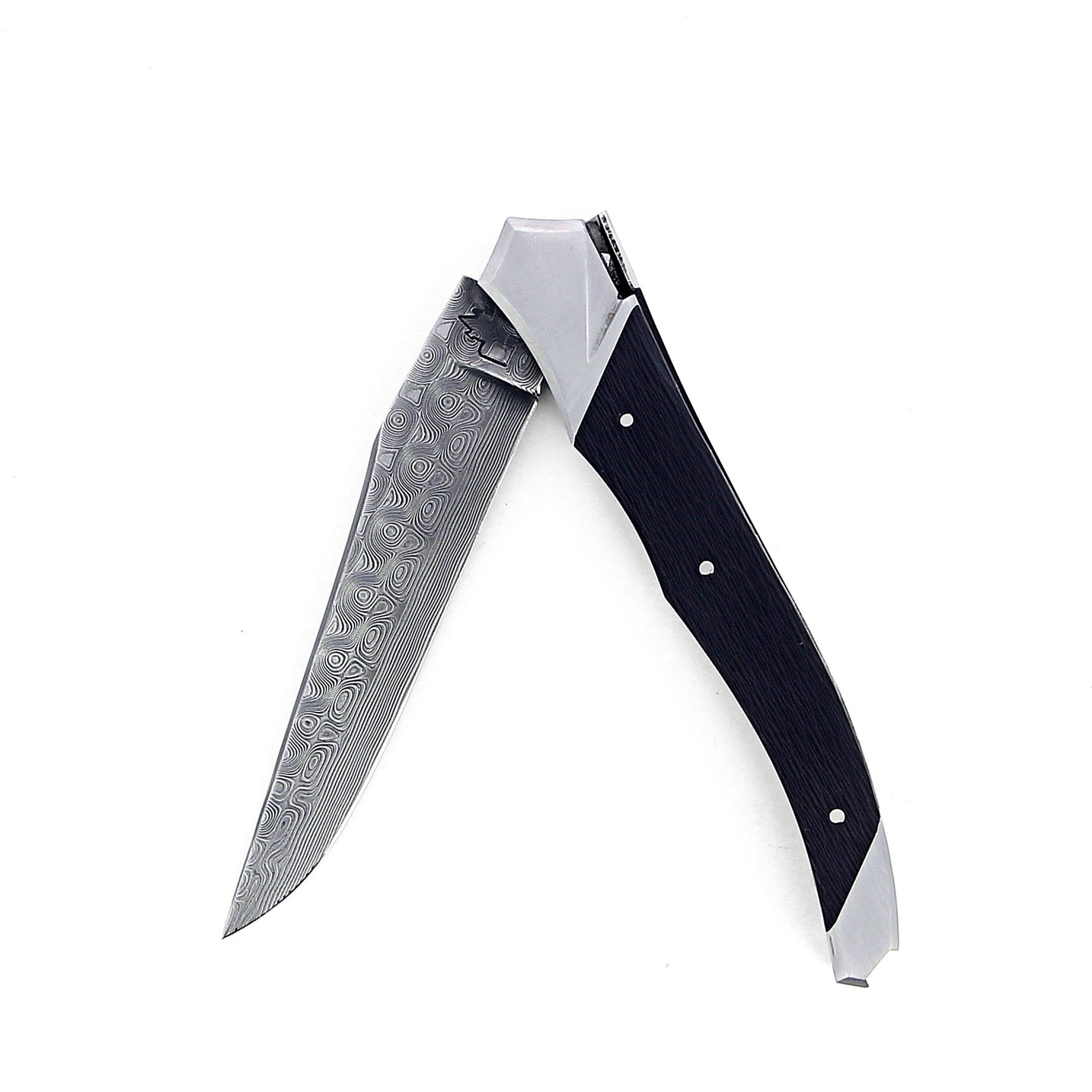 Couteau de Laguiole Tribal pliant 12 cm, platines guillochées, manche en fibre de carbone tressée, mitres inox brossées, lame Damas inoxydable