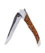 Laguiole Tribal pliant 12 cm, platines guillochées, manche en loupe de Brown Mallet, mitres inox brossées, lame brute de forge