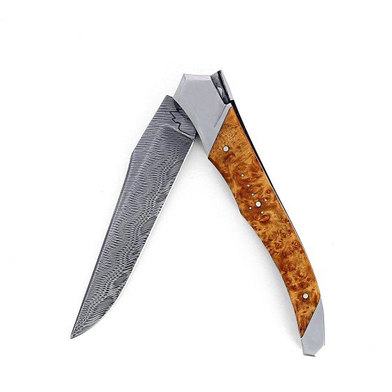 Laguiole Tribal pliant 12 cm, platines guillochées, manche en loupe d'Amboine, mitres inox brossées, lame Damas inoxydable