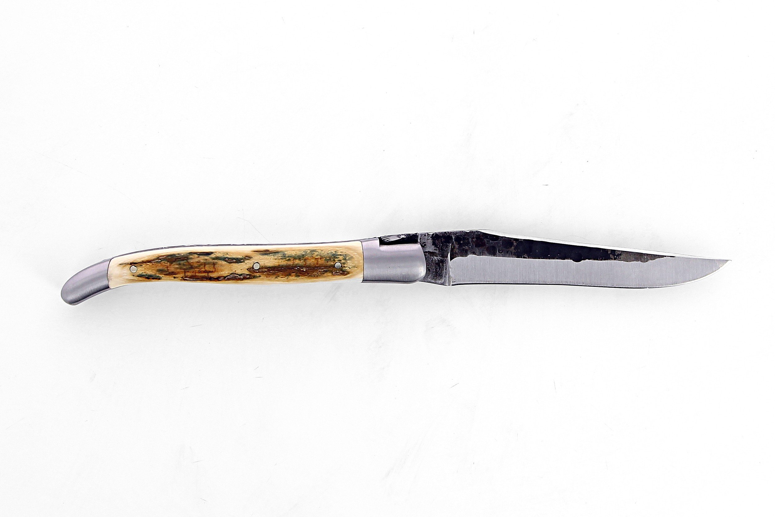 Couteau Laguiole pliant 12 cm Abeille Forgée, Double Platine manche en ivoire de mammouth et lame brut de forge