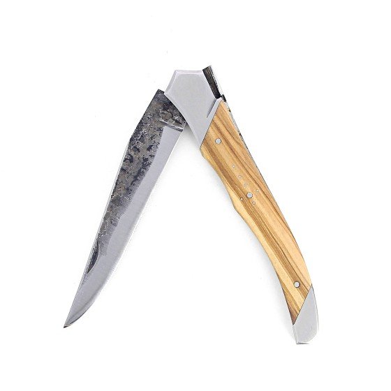 Couteau Laguiole Tribal 12 cm manche en bois olivier, platines guillochées et lame brut de forge