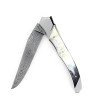 Laguiole Tribal 12 cm Abeille Forgée manche en corne de vache aubrac et deux mitres inox platines guillochées lame damas feuilleté