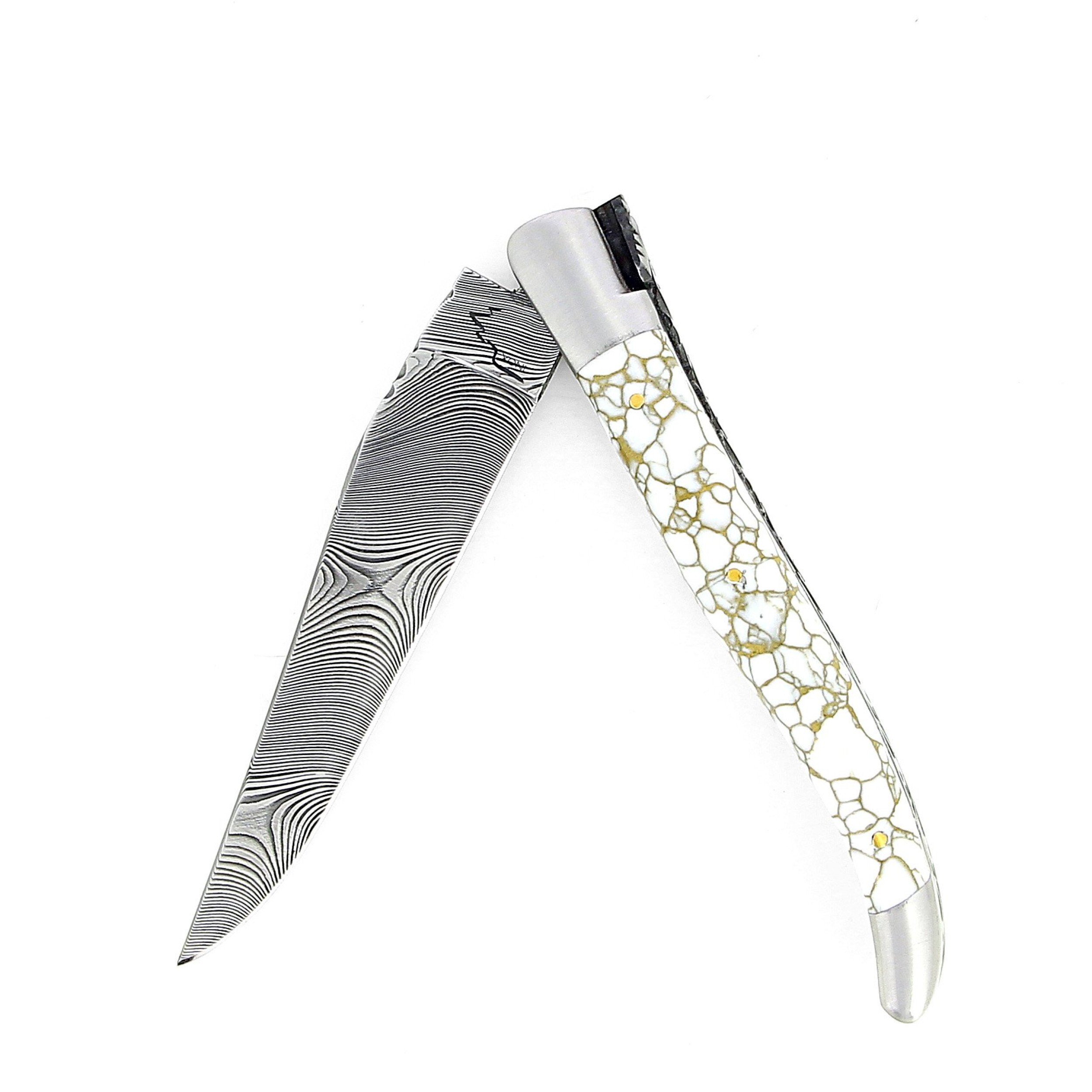 Couteau de Laguiole double platine manche en turquoise blanc et or lame damas