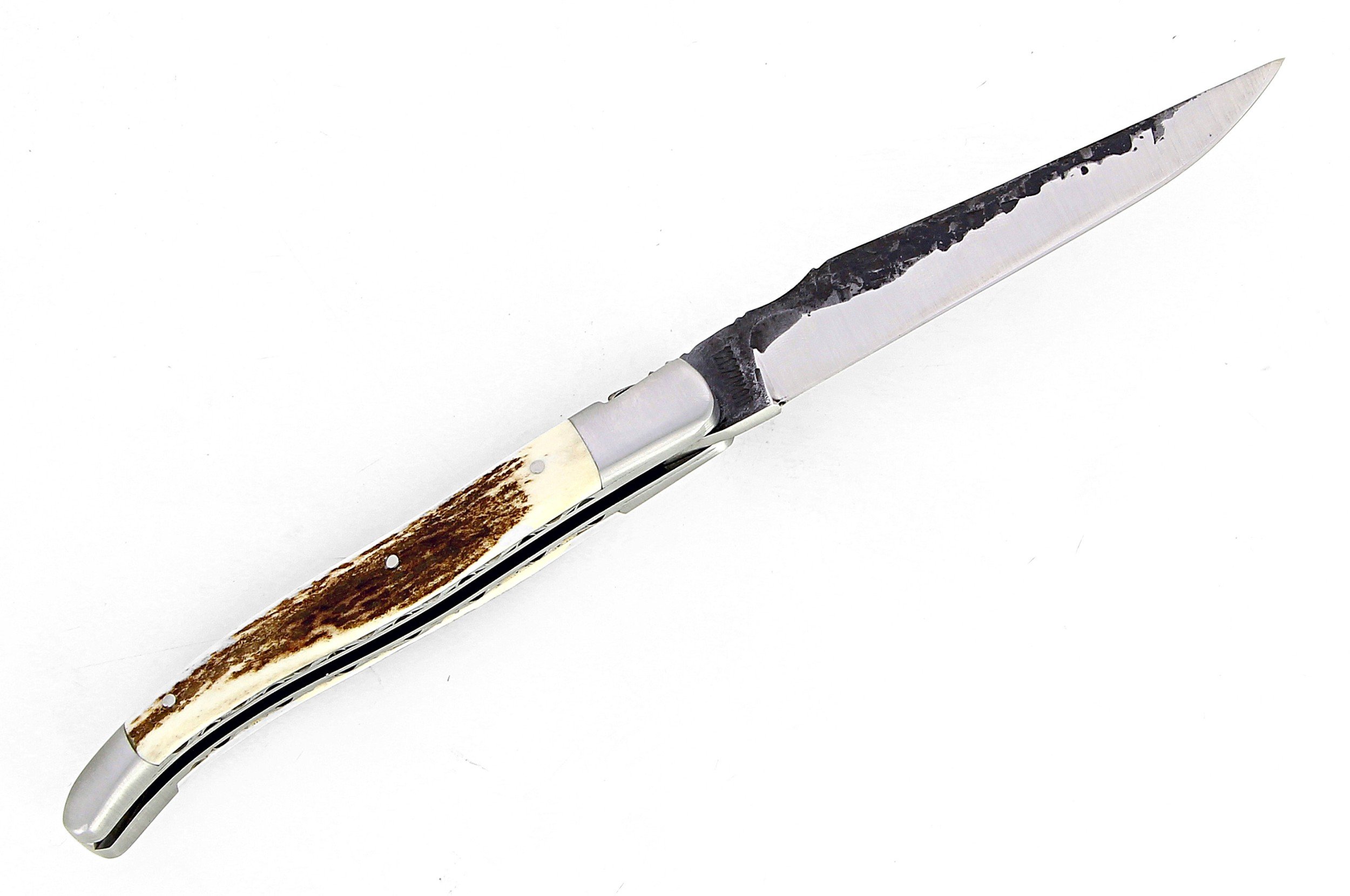 Couteau de Laguiole avec manche en bois de cerf et lame brute de forge inox