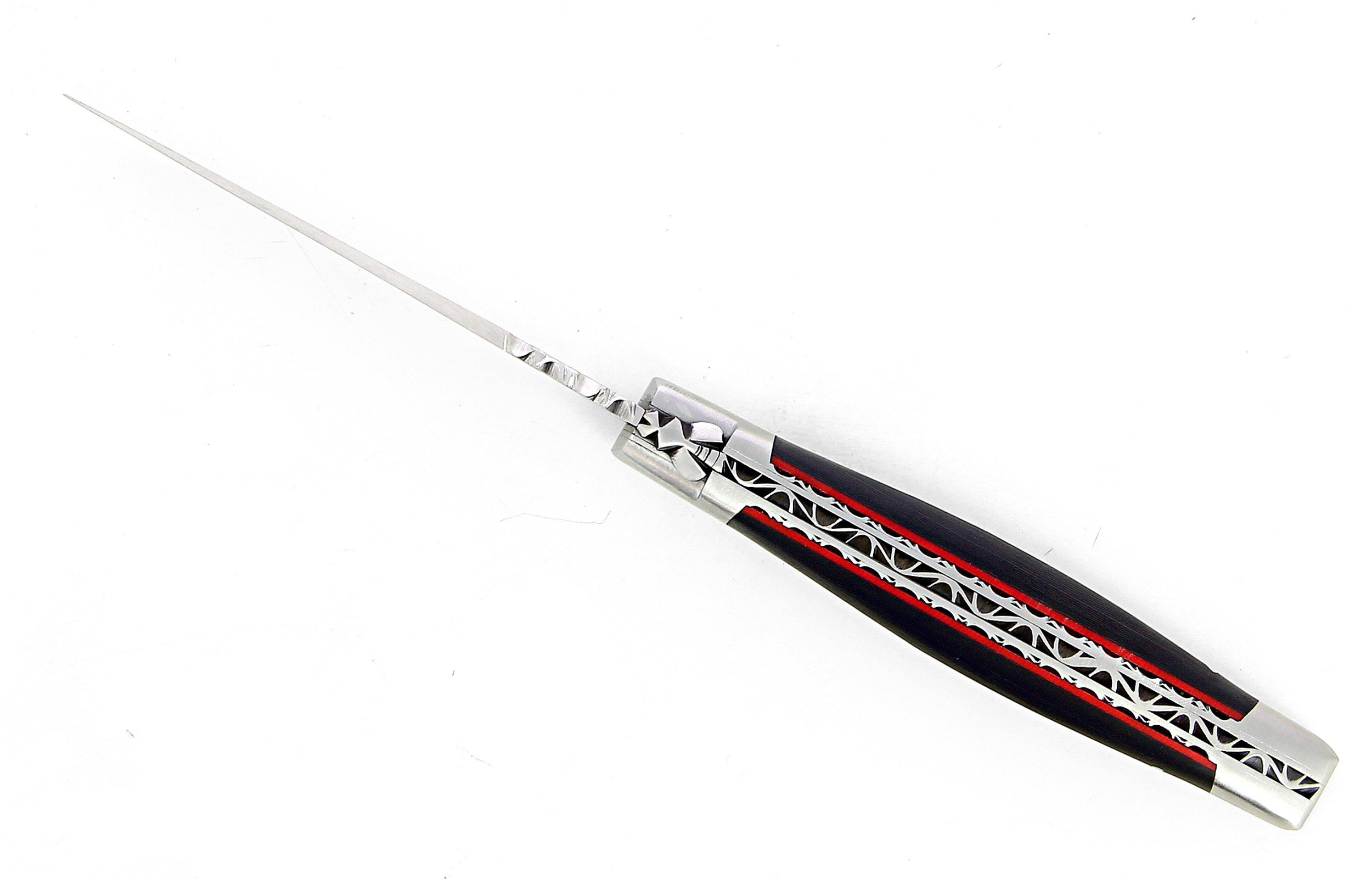 Laguiole pliant doubles platines, 12 cm, manche en fibre de carbone, intercalaires rouges, mitres inox brossées
