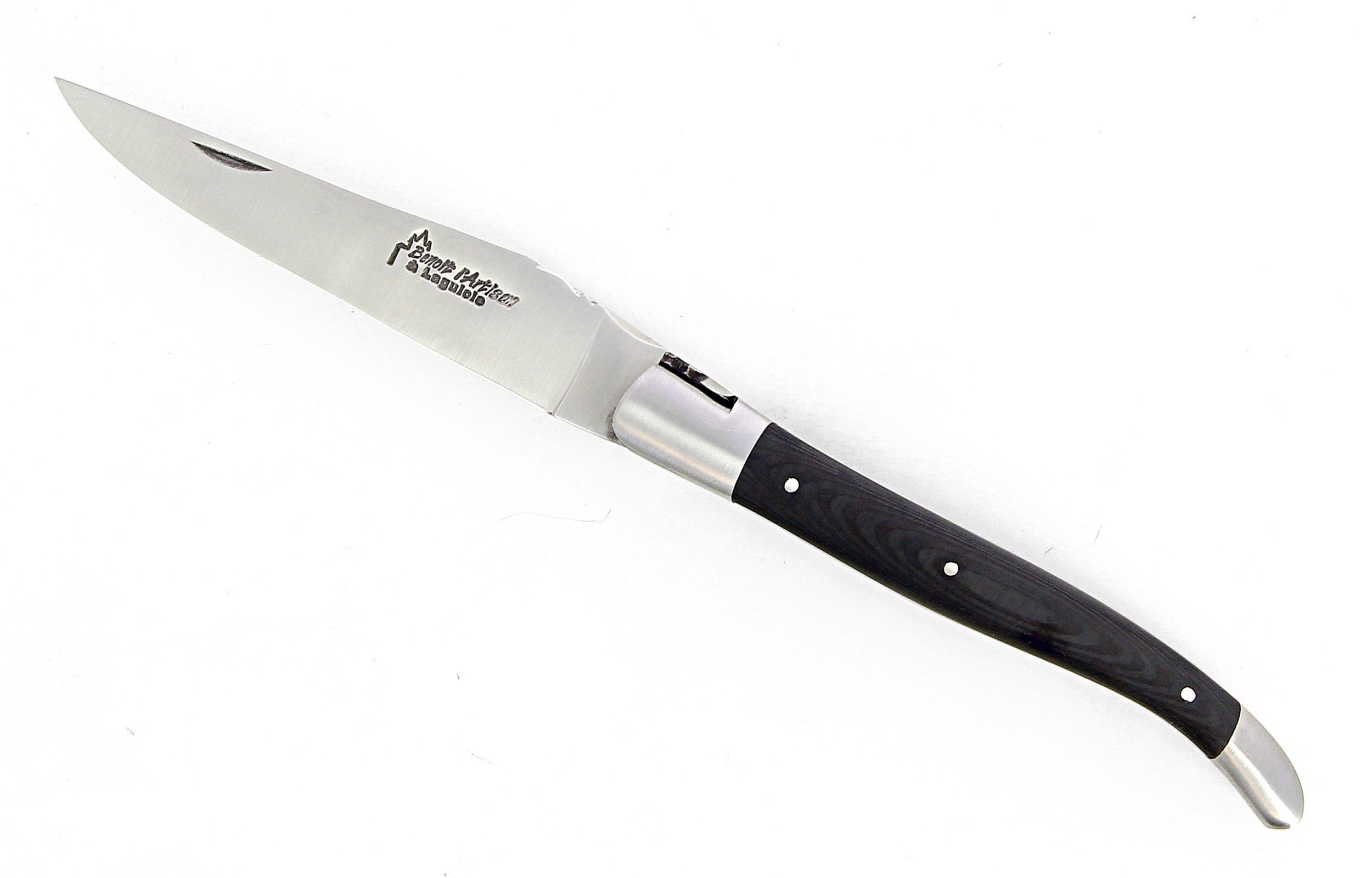 Couteau Laguiole pliant doubles platines, 12 cm, manche en fibre de carbone, intercalaires blancs, mitres inox brossées