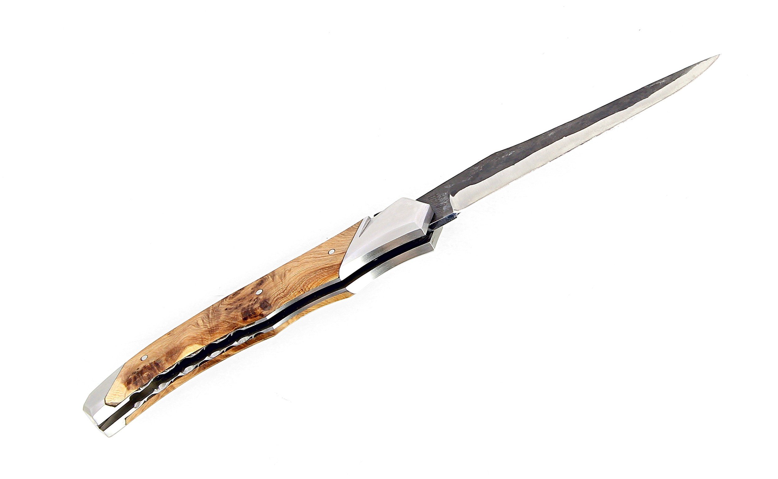 Laguiole Tribal 12 cm Abeille Forgée manche en bois de cade et deux mitres inox platines guillochées lame brut de forge 12C27