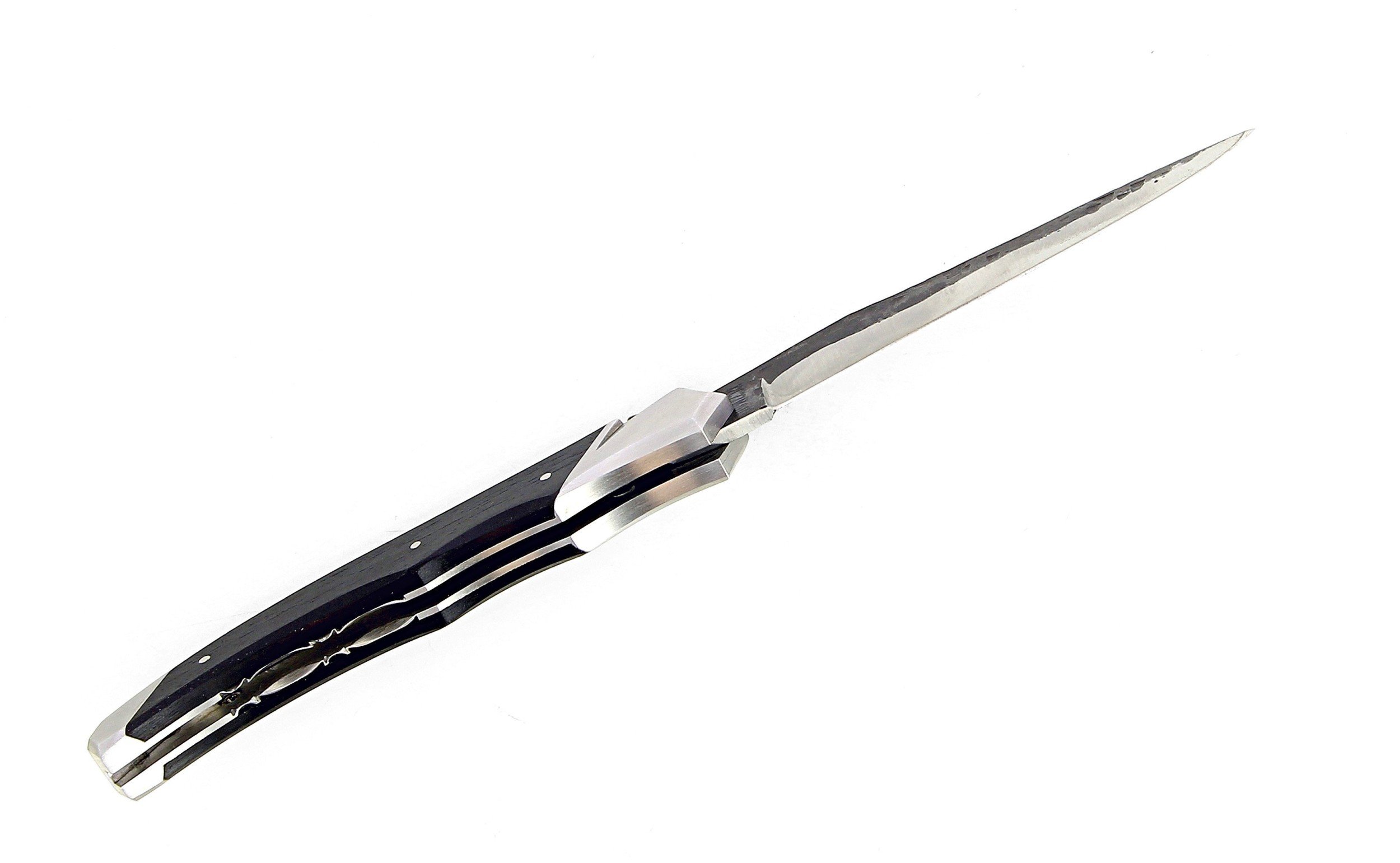 Laguiole Tribal 12 cm Abeille Forgée manche en bois ébène et deux mitres inox platines guillochées lame brute de forge 12c27