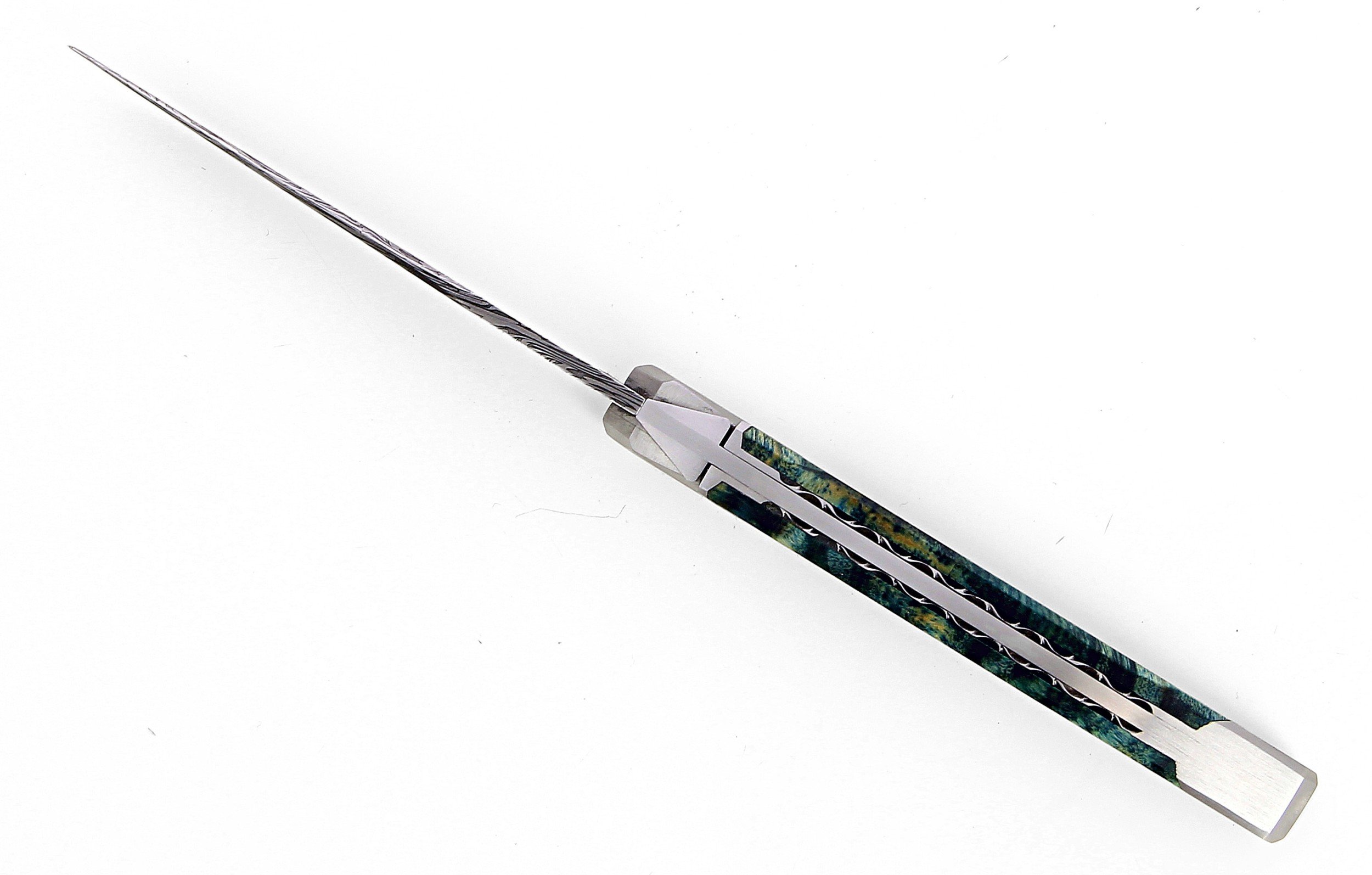 Laguiole Tribal 12 cm Abeille Forgée manche en bois de peuplier et deux mitres inox platines guillochées lame damas inox