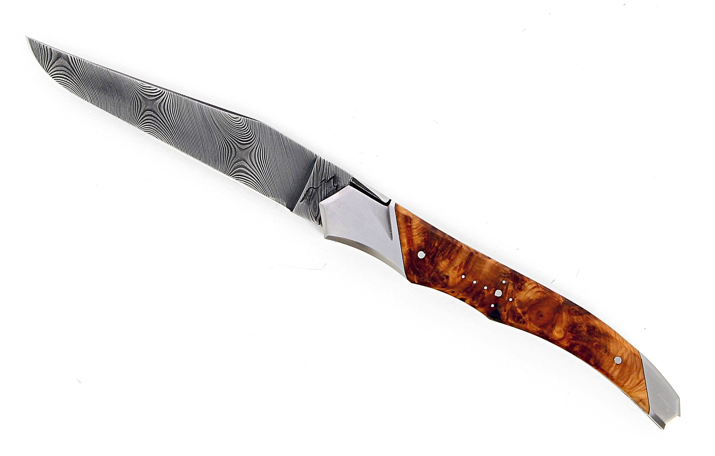 Laguiole Tribal 12 cm Abeille Forgée manche en bois de cade et deux mitres inox platines guillochées lame damas inox