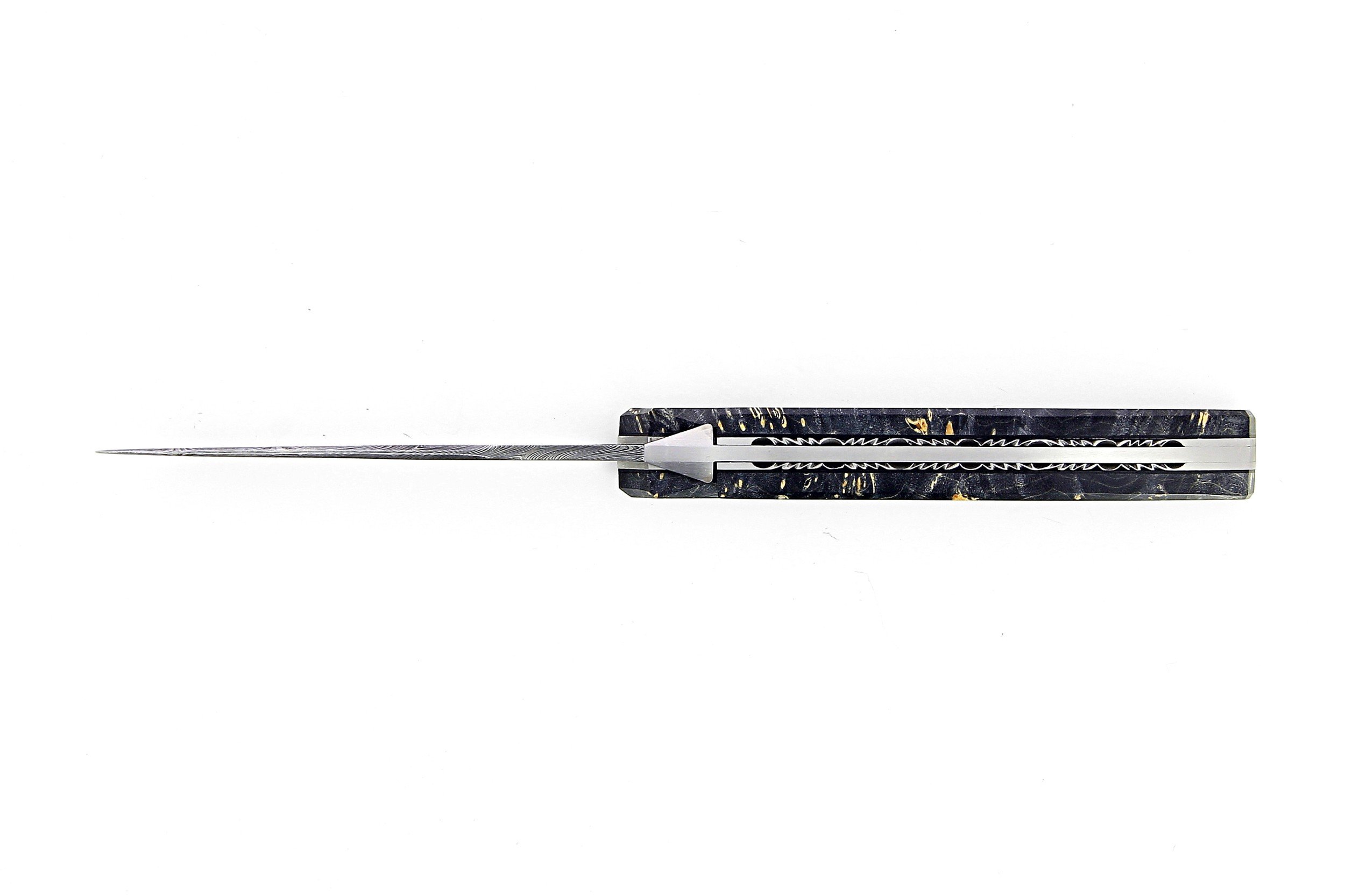 laguiole-tribal-12-cm-abeille-forgee-plein-manche-en-loupe-derable-negundo-noir-et-platines-guillochees-lame-damas-carbone