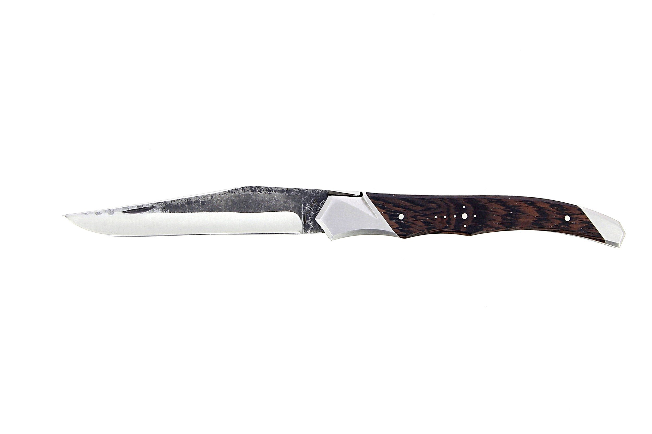 Laguiole Tribal 12 cm Abeille Forgée manche en bois de wengé et deux mitres inox platines guillochées lame brute de forge
