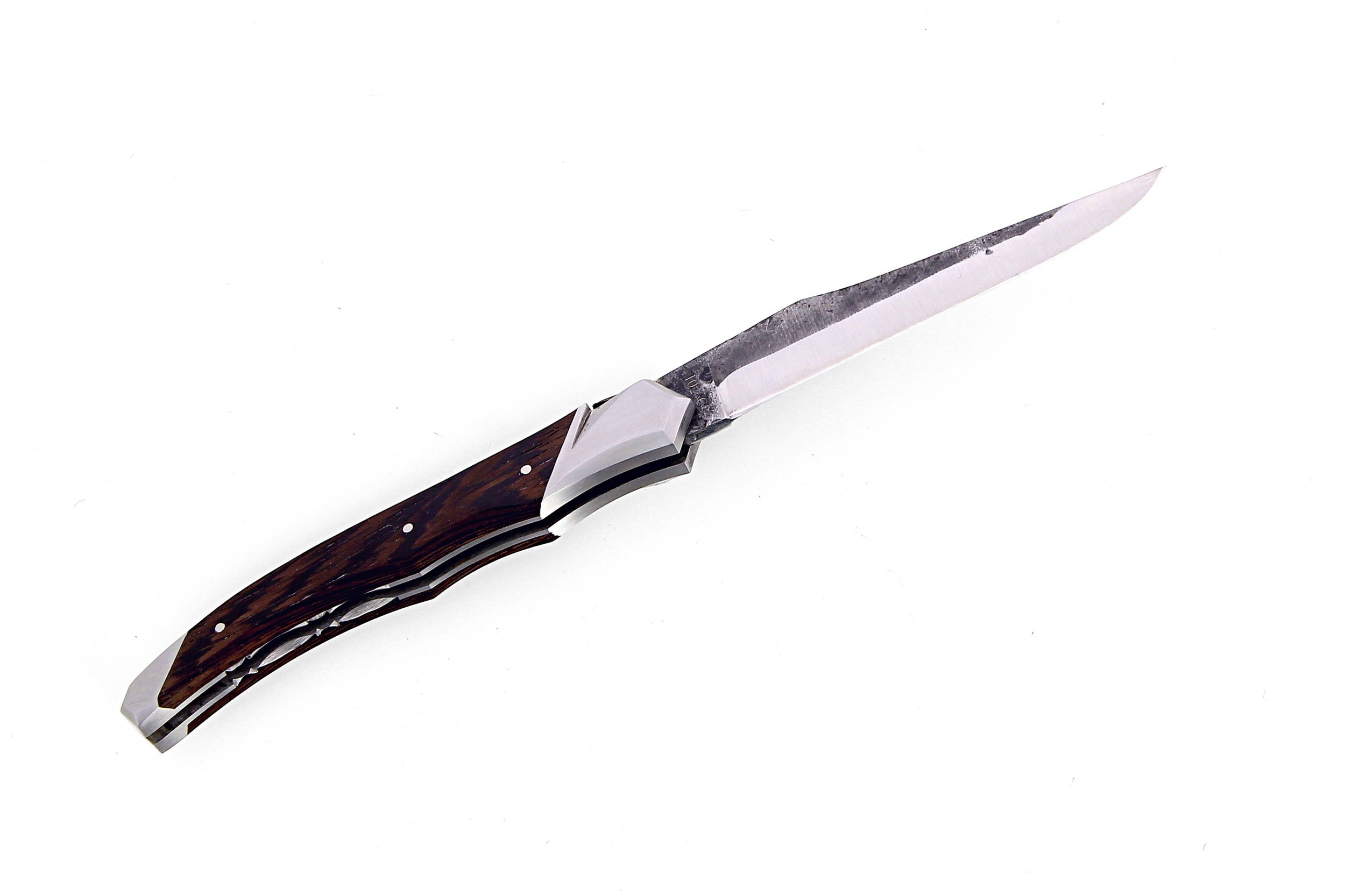 Laguiole Tribal 12 cm Abeille Forgée manche en bois de wengé et deux mitres inox platines guillochées lame brute de forge